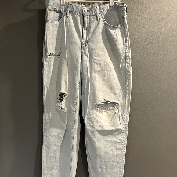 Madewell Denim - *GENTLY WORN* Madewell Size 31 The Slouchy Boy Relaxed Distressed Jean